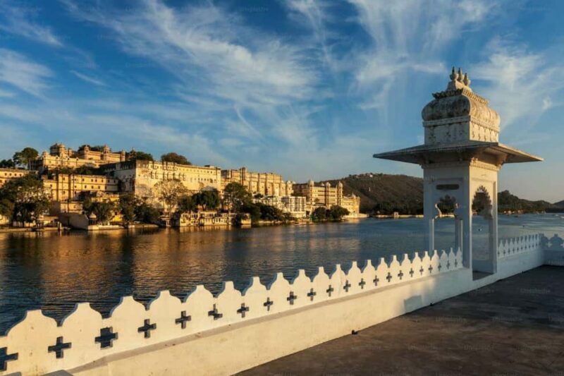 Udaipur: 2-Day Private Tour with Guide & Boat Ride - Exploring Udaipur: What You Can Expect