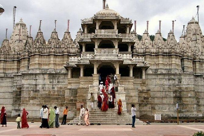 Udaipur City Tour With Kumbhalgarh Fort & Ranakpur Jain Temple Tour In 2 Days - FAQ