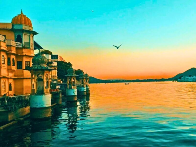 Udaipur Cultural Walking Tour with Local Snacks - Key Points