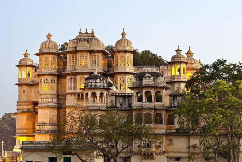 Udaipur : Full Day Private City Tour With Guide and Car - Authentic Experiences and Genuine Insights