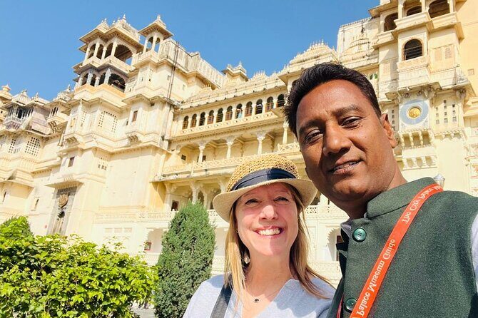 Udaipur Full Day Private Sightseeing City Tour with Guide - Exploring Udaipur in Depth: What to Expect