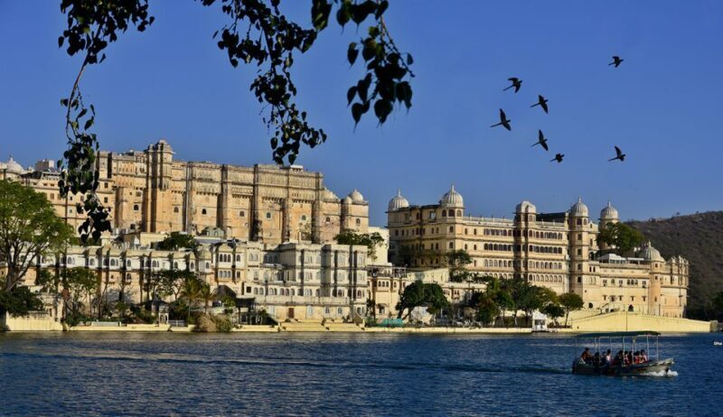 Udaipur: Guided Ghat Tour and Boat Ride - Authentic Experiences That Make This Tour Special