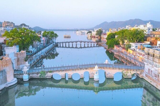 Udaipur in Half Day Sightseeing with guide and transfers - Transportation and Timing