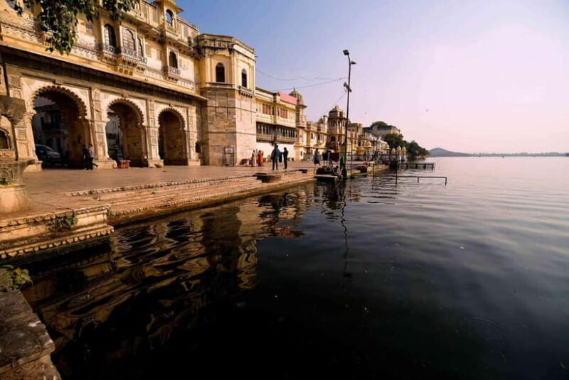 Udaipur Local Sightseeing Tour by Tuk-tuk (Rikshaw) - Introduction: Exploring Udaipur in a Day