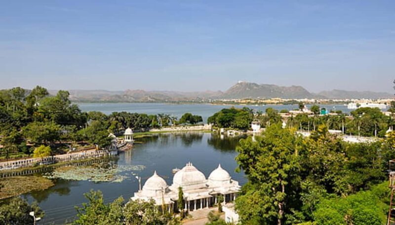 Udaipur: Monsoon Palace & Cultural Walk with Local Food - Who Should Consider This Tour?