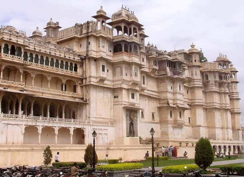 Udaipur: Private Full-Day Sightseeing Tour with a Tour Guide - An Honest Look at the Udaipur Private Full-Day Tour