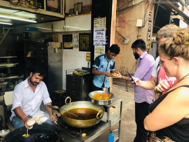 Udaipur: Street Food adventure l Eat Just like a local - An In-Depth Look at the Udaipur Street Food Tour