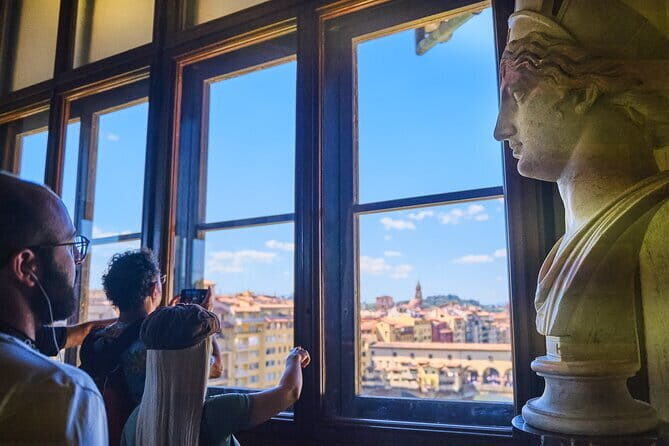 Uffizi Gallery private tour with skip the line ticket - Who Should Consider This Tour?