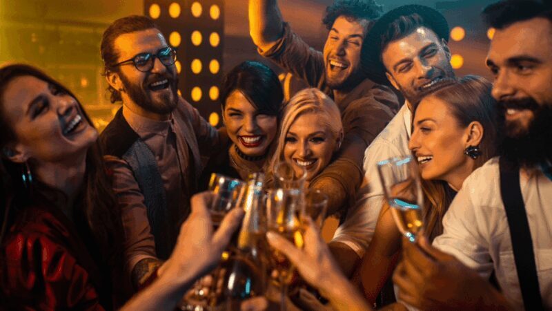 Ulm: Bar and Club Tour with Free Shots and VIP entry - Ulm: Bar and Club Tour with Free Shots and VIP Entry
