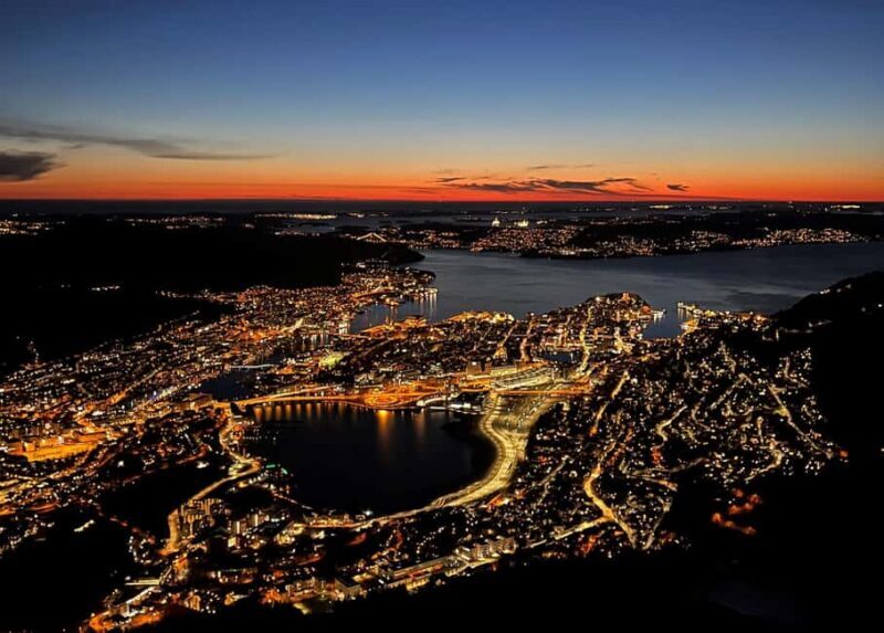 Ulriken Bergen: Enjoy a 5-course dinner with panoramic views - Exploring before or after dinner