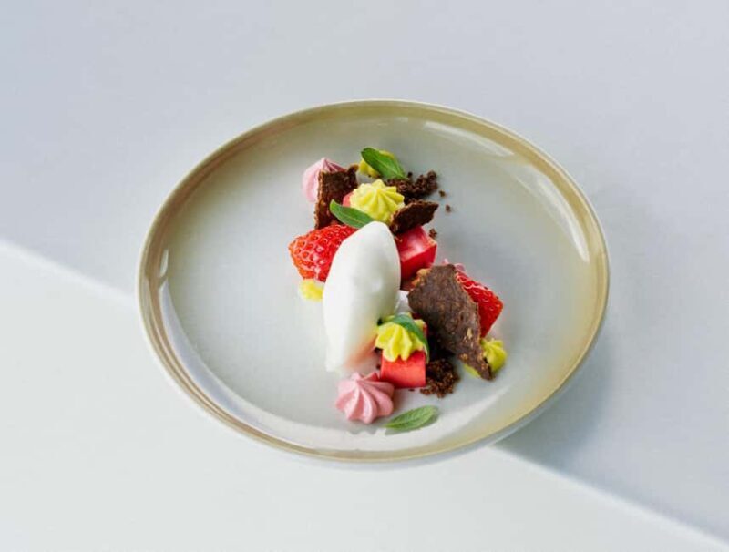 Ulriken Bergen: Enjoy a 5-course dinner with panoramic views - Authentic experiences and genuine value