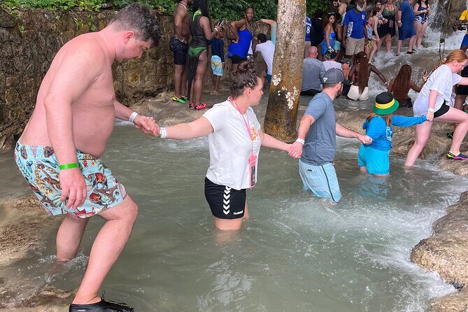 Ultimate Dunn's River Falls hike and swim and Natural wonder - FAQ