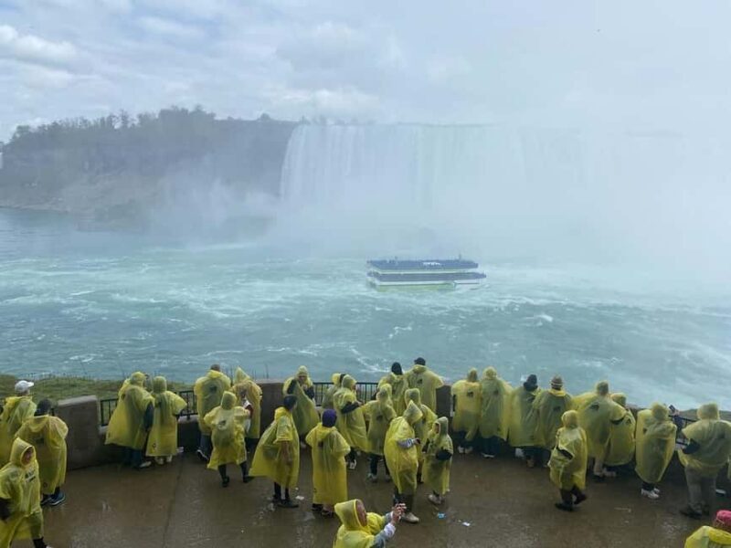 Ultimate Niagara Falls Canada Experience Tour - Key Points