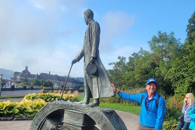 Ultimate Niagara Falls Walking Tour with Boat Cruise - Exploring the Tour: From Start to Finish