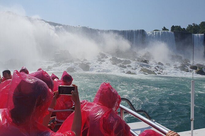 Ultimate Niagara Falls Walking Tour with Boat Cruise - Who Will Love This Experience?