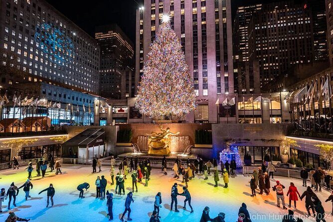 Ultimate NYC Christmas Lights At Night Walking Tour - Exploring the NYC Christmas Lights At Night Walking Tour