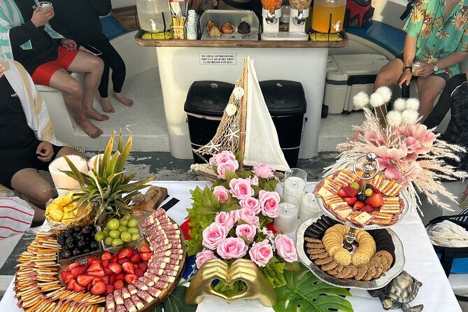 Ultimate Sunset Turtle Snorkeling Ocean Sports with Transport - FAQ