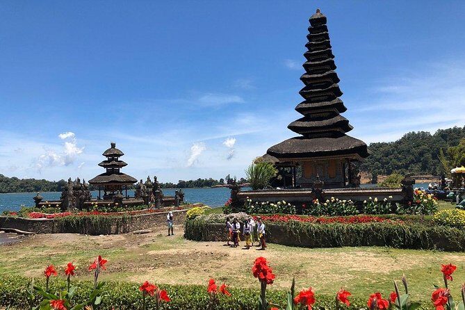 Ulun Danu Temple, Handara Gate, Wanagiri And Banyu Mala Waterfall - The Value of a Private Guided Tour