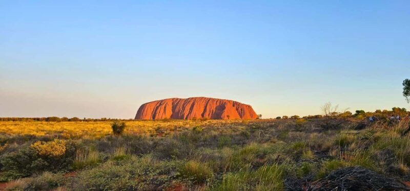 Uluru Overnight Escape - Discovering Uluru and Kata Tjuta: A Genuine 2-Day Adventure