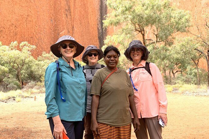 Uluru Private Tour Aboriginal guided option - Exploring Uluru with a Private Aboriginal-Guided Tour