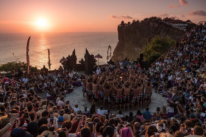 Uluwatu Cliff Temple sunset Tour with Kecak Show and Sea Food Dinner at Jimbaran Beach - Key Points