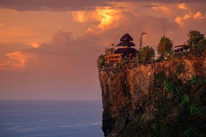 Uluwatu Temple & Kecak Fire Dance Show (Include All Tickets) - Key Points