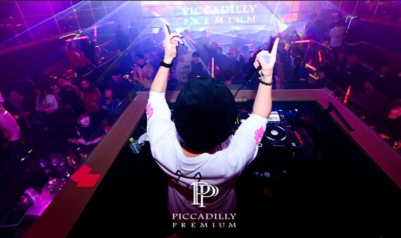 Umeda Osaka | PICCADILLY Live Show & Nightclub Ticket | Shisha & Karaoke - Should you book?