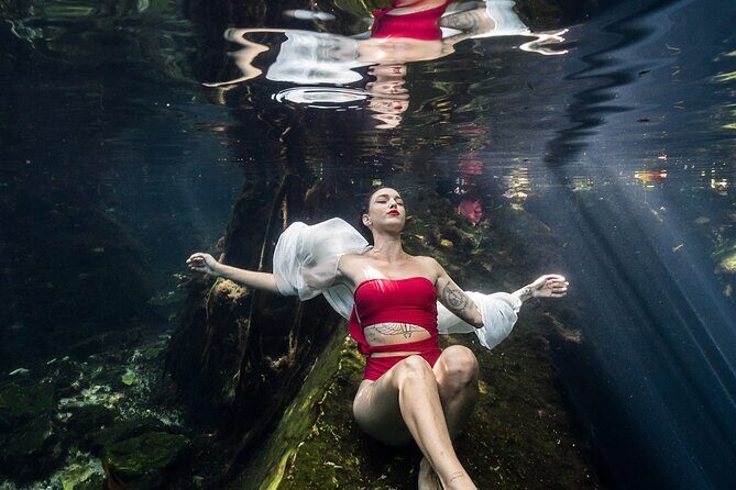 Underwater Photo Shoot Experience in Cenote - Key Points