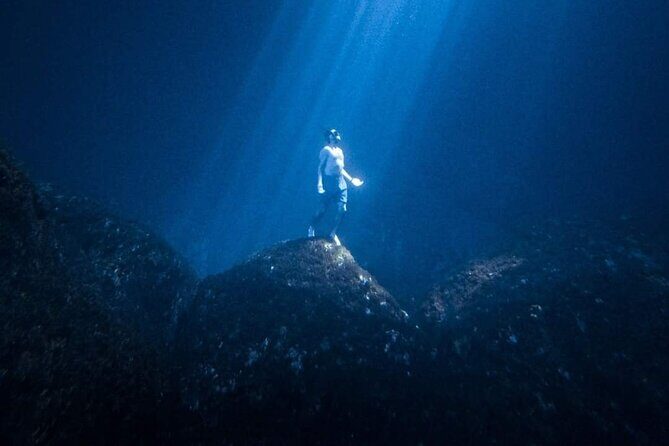 Underwater Photoshoot in Cenotes Cancun to Tulum - A Deep Dive into the Underwater Photoshoot in Cancun’s Cenotes