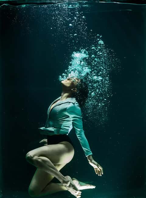 Underwater Portrait Photography Session - Who Will Enjoy This Experience?