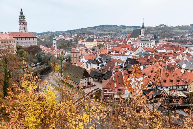 UNESCO Cesky Krumlov from Prague with Guided Tour and Transfer - Exploring Cesky Krumlov from Prague: A Detailed Review of the Guided Tour and Transfer