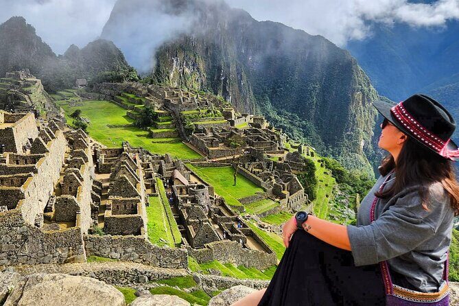 Unforgettable 1 Day Machu Picchu Tour by Vistadome Train - The Authentic Experience of Guided Exploration