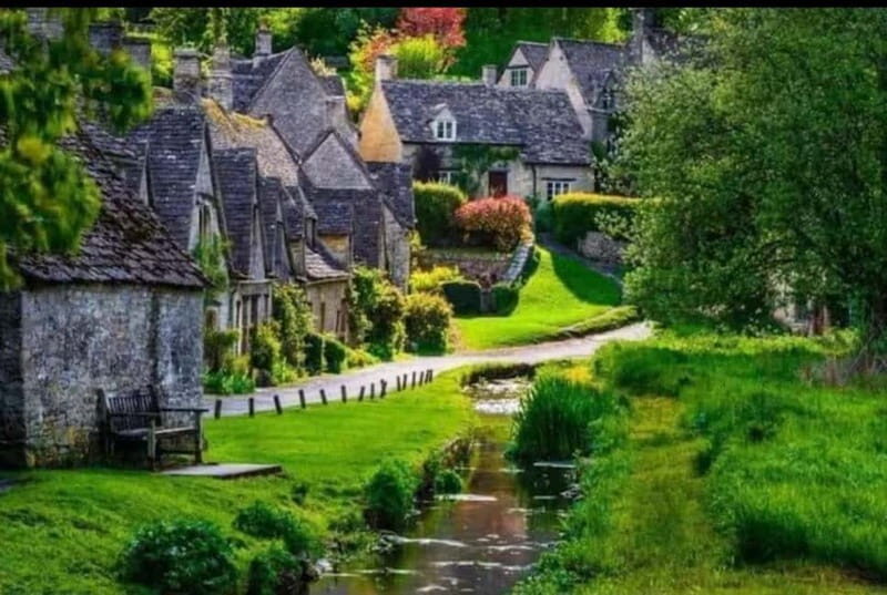 Unforgettable Day Tour to Magical Cotswold Villages - Exploring the Experience in Detail