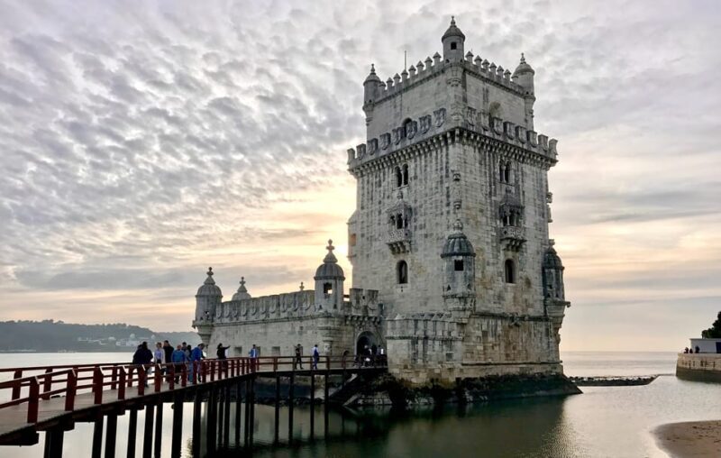Unforgettable Half-Day Historical Lisbon on Tuk-Tuk - Exploring Lisbon’s Hills: Medieval and Romantic