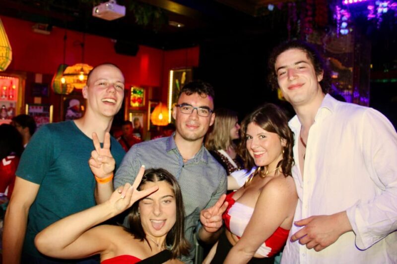 Unforgettable Pub Crawl in the Heart of Naples - Why Choose This Pub Crawl?