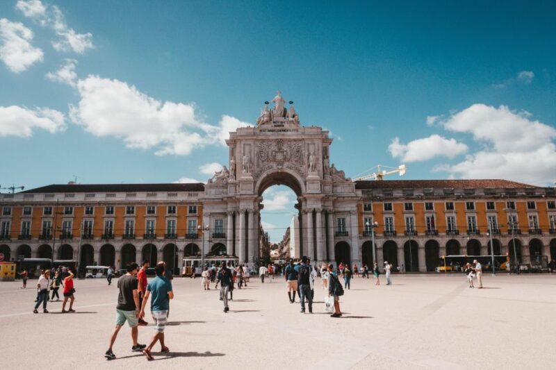 Unforgettable Walking Tour - Explore Lisbon in 4 Hours - Key Points