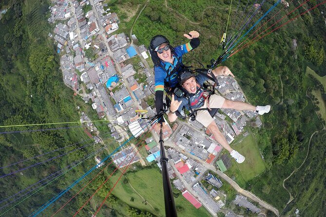Unique experience flying paragliding - The Starting Point: Buenavista and Café Éxtasis