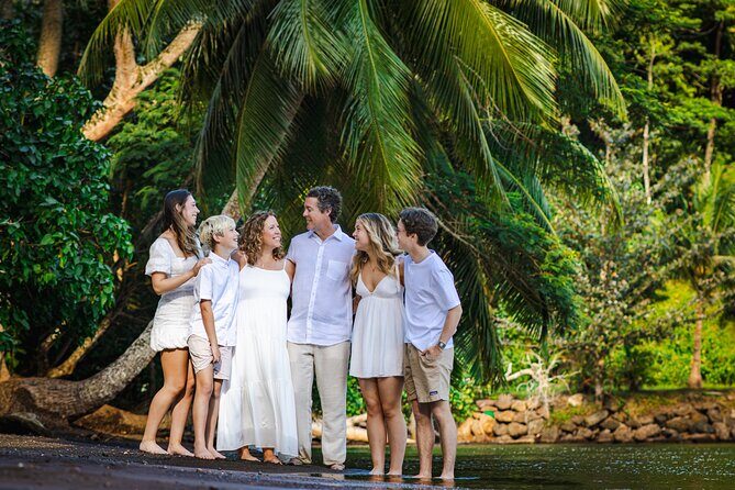 Unique photo shoot in the heart DE Moorea: Beach & mountain combo - Discover Moorea Through the Lens: A Private Beach & Mountain Photo Experience