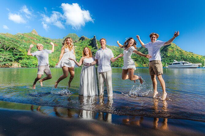 Unique photo shoot in the heart DE Moorea: Beach & mountain combo - An In-Depth Look at Moorea’s Unique Photo Shoot Experience