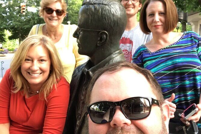 Unique Scavenger Hunt Experience in Minneapolis by Wacky Walks - Who Would Enjoy This Tour?