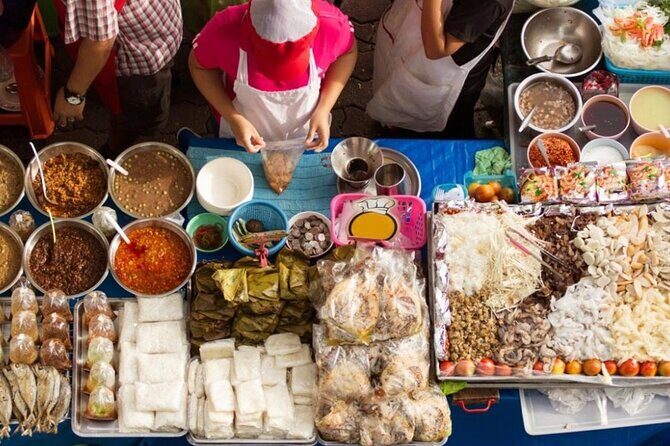 Unique Tour Unknown Chiang Mai - Market Visit: Warorot (Kad Luang)