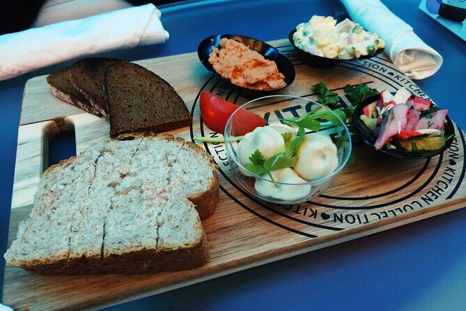 Unique Traditional Bulgarian Meal at the Seven Rila Lakes Hut - Experience the Taste of Bulgaria in the Heart of the Rila Mountains