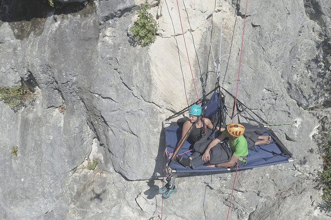 Unique Vertical Camping - Key Points