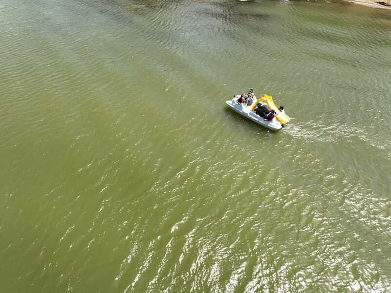 Unlimited day pass to Water Glisse Passion Pré Claou water sports center - Key Points