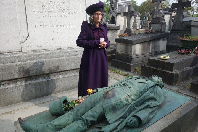 Unusual 2-hour guided tour of the Père Lachaise cemetery - Price and Value