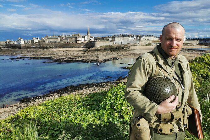 Unusual guided tour of Saint Malo in immersion in 1944 - An Unforgettable Journey Through Saint-Malo’s WWII Past