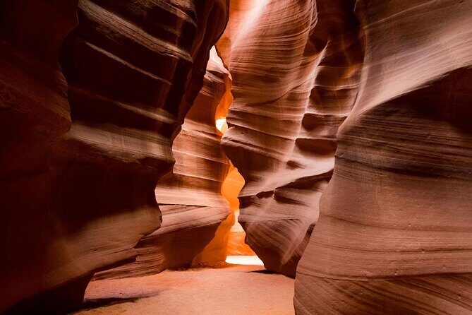 Upper Antelope Canyon Admission Ticket (Tse Bighanilini) - Experience the Magic of Upper Antelope Canyon
