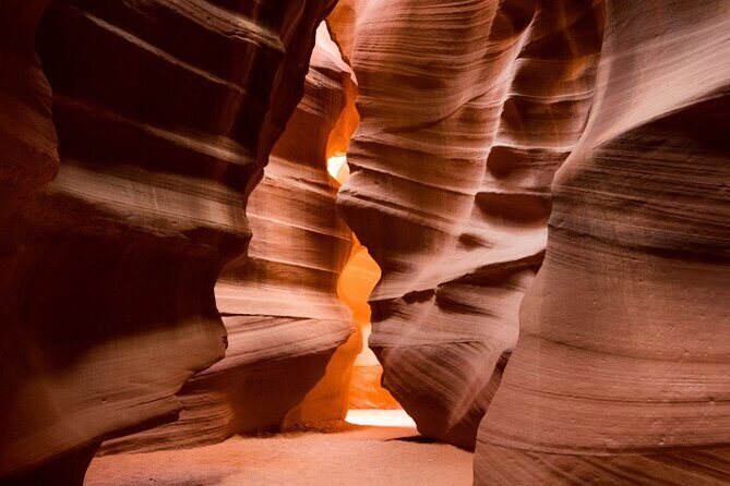 Upper Antelope Canyon, Horseshoe Bend from Vegas, Lunch, FreeWiFi - Key Points