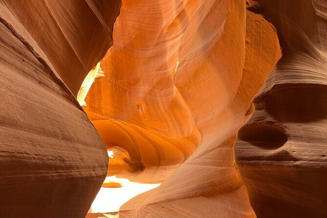 Upper Antelope Slot Canyon Guided Tour - A Fully Balanced Perspective