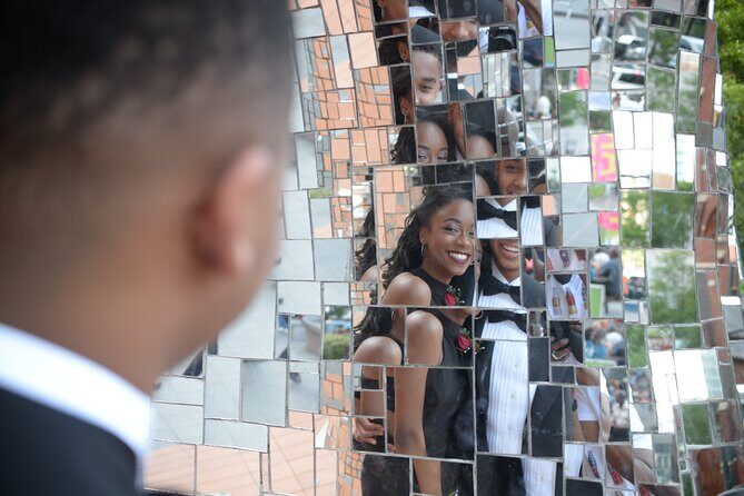 Uptown Charlotte Photoshoot Experience with Artistic Direction - A Unique Photography Journey in Uptown Charlotte